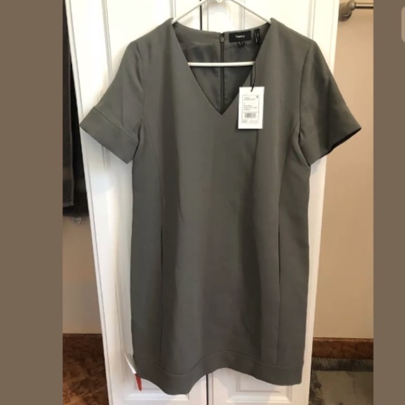 Theory Women's V-neck Crepe Banded Shift Dress NWT - Picture 1 of 6